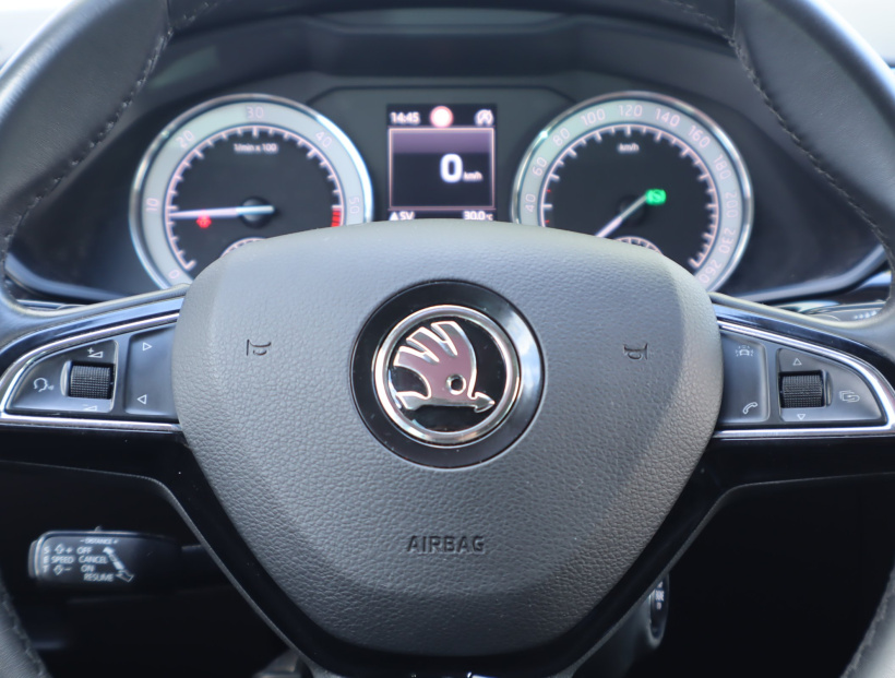 Škoda Superb, 2016