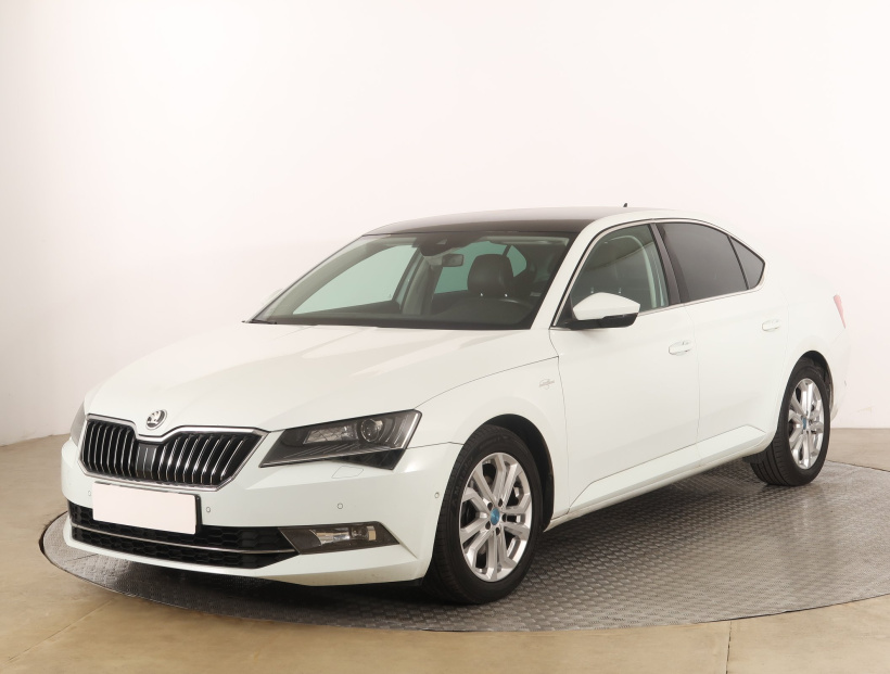 Škoda Superb, 2016