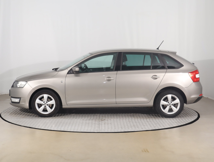 Škoda Rapid Spaceback, 2015