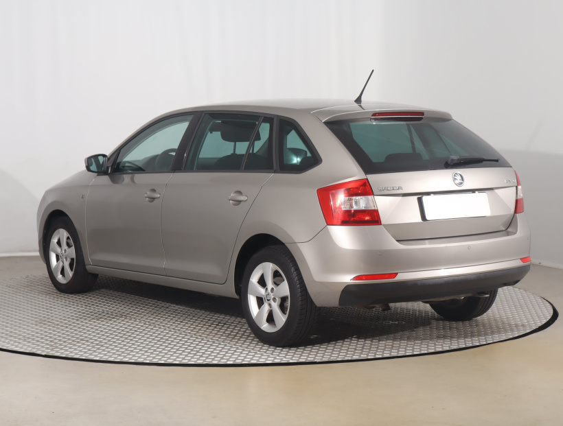 Škoda Rapid Spaceback, 2015