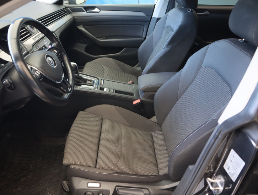 Volkswagen Arteon, 2018