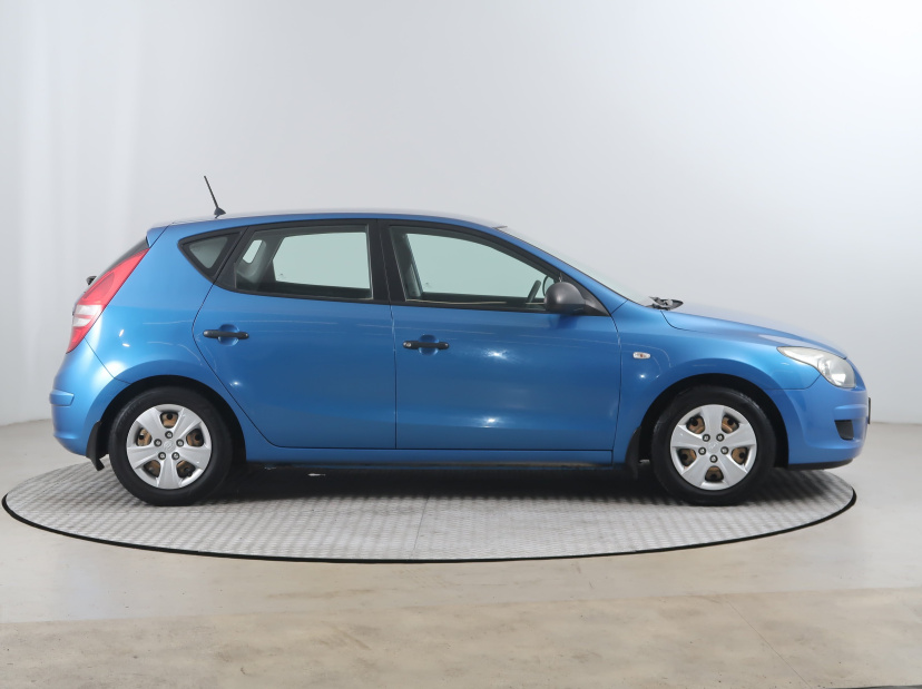 Hyundai i30, 2010