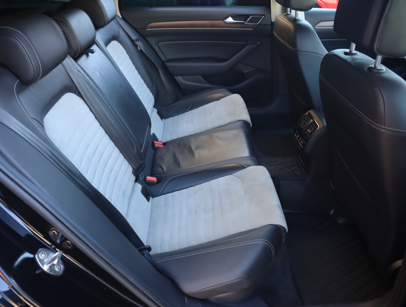 Volkswagen Passat, 2019