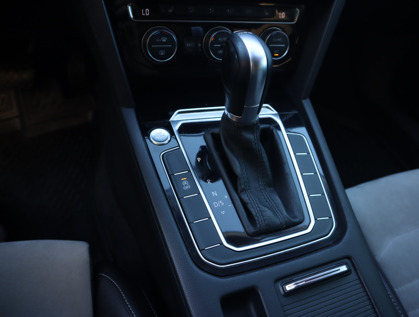 Volkswagen Passat, 2019