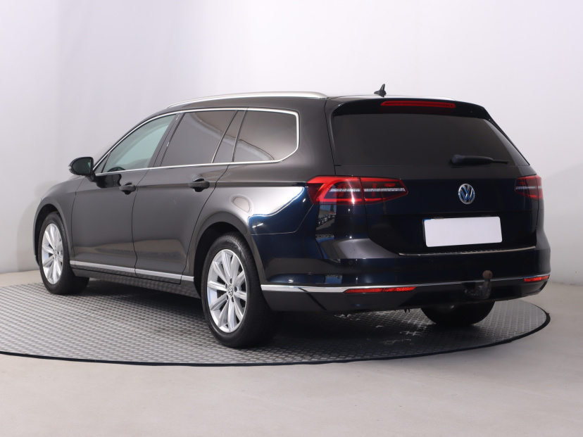 Volkswagen Passat, 2019