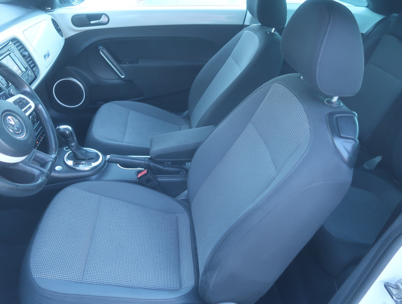 Volkswagen Beetle, 2013