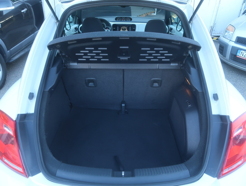 Volkswagen Beetle, 2013