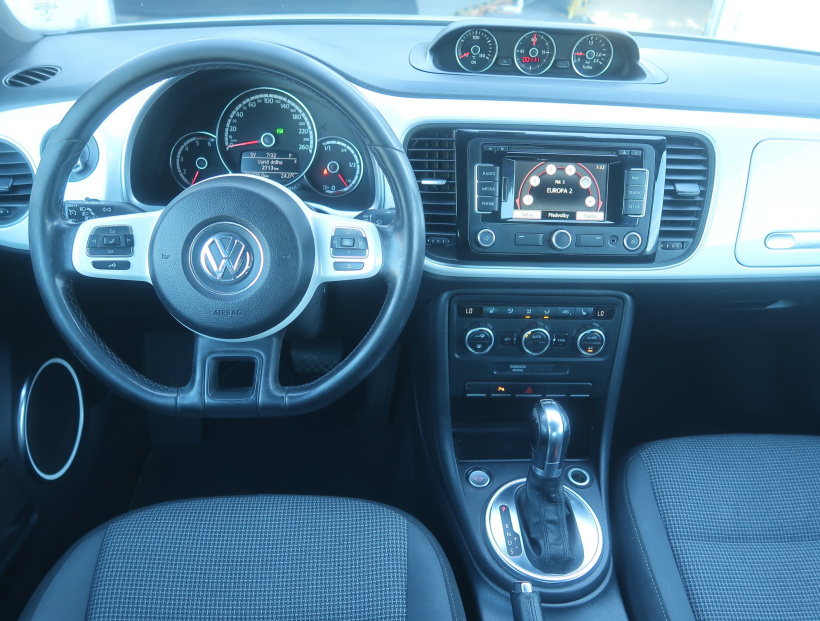 Volkswagen Beetle, 2013