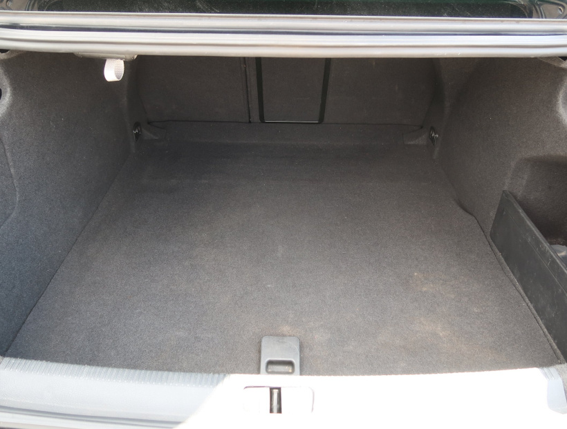 Volkswagen Passat CC, 2011