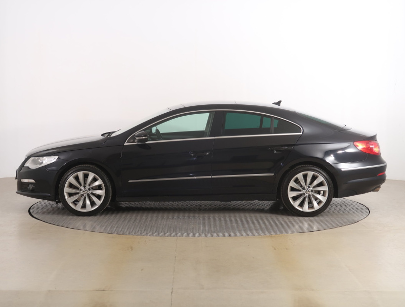 Volkswagen Passat CC, 2011