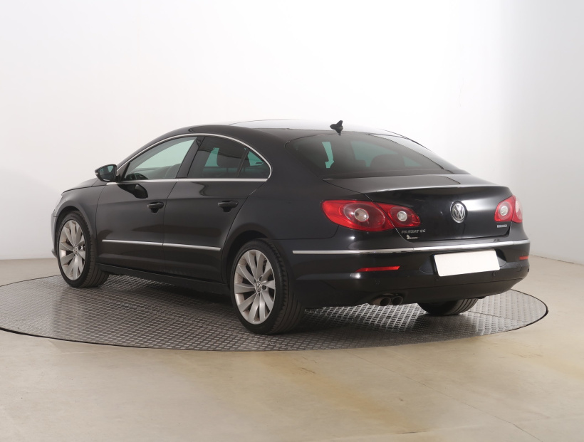 Volkswagen Passat CC, 2011