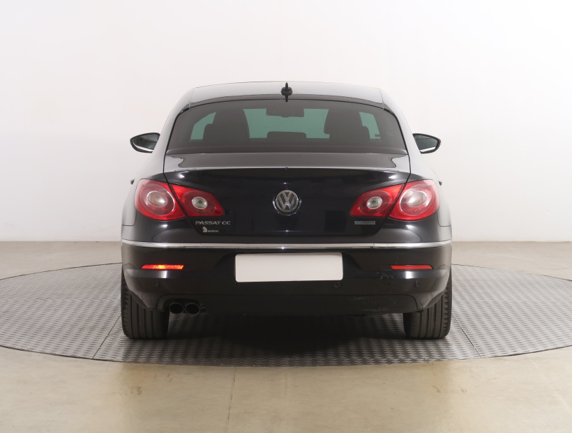 Volkswagen Passat CC, 2011