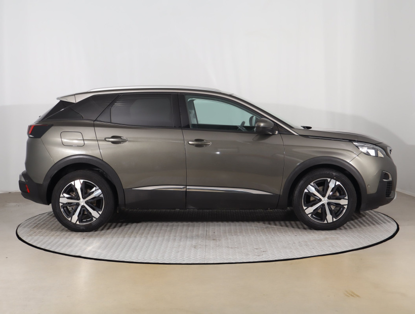 Peugeot 3008, 2019