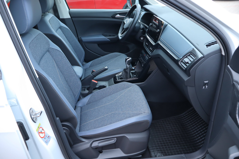 Volkswagen T-Cross, 2024