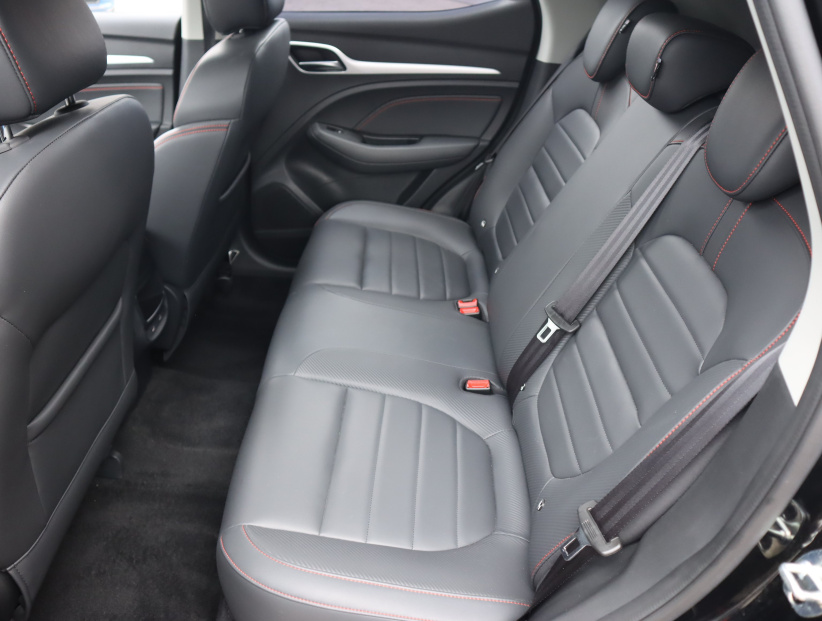 MG ZS SUV, 2024