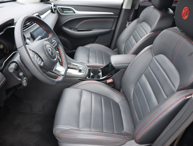 MG ZS SUV, 2024