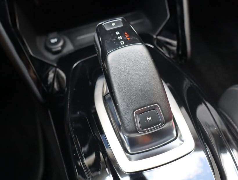 Peugeot 2008, 2019