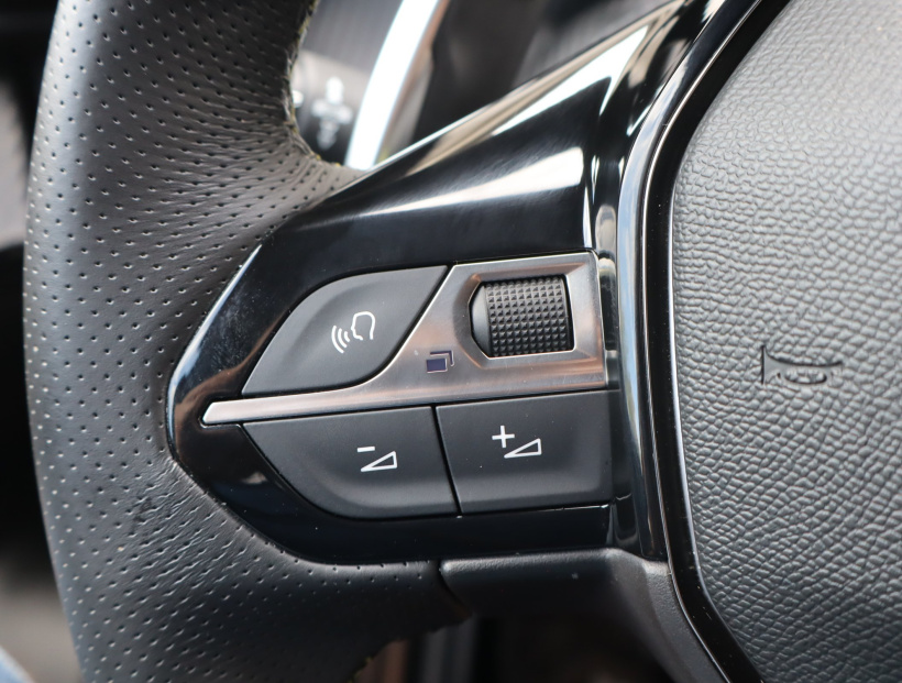 Peugeot 2008, 2019