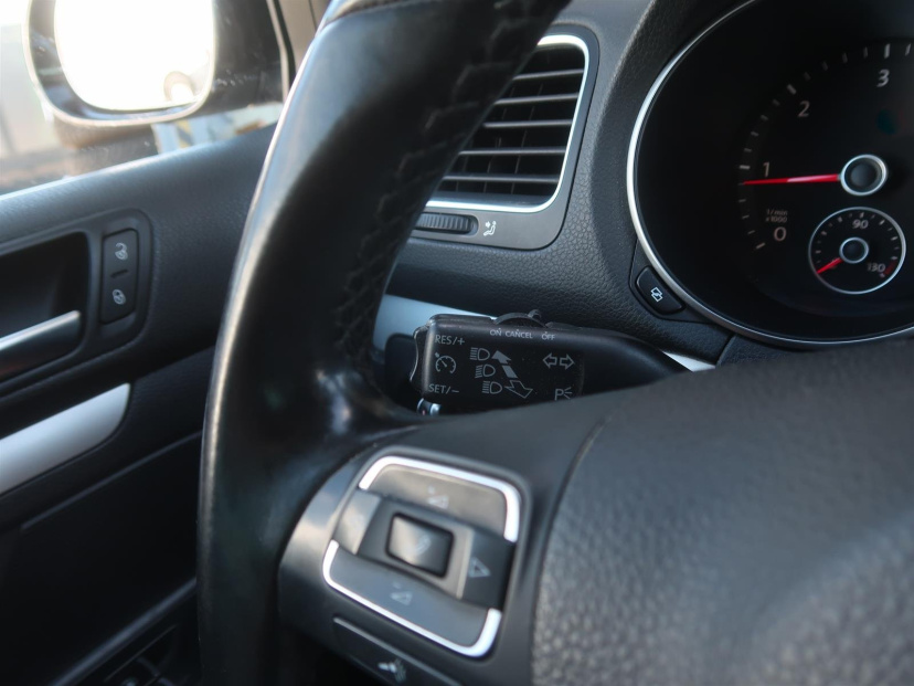 Volkswagen Golf, 2010