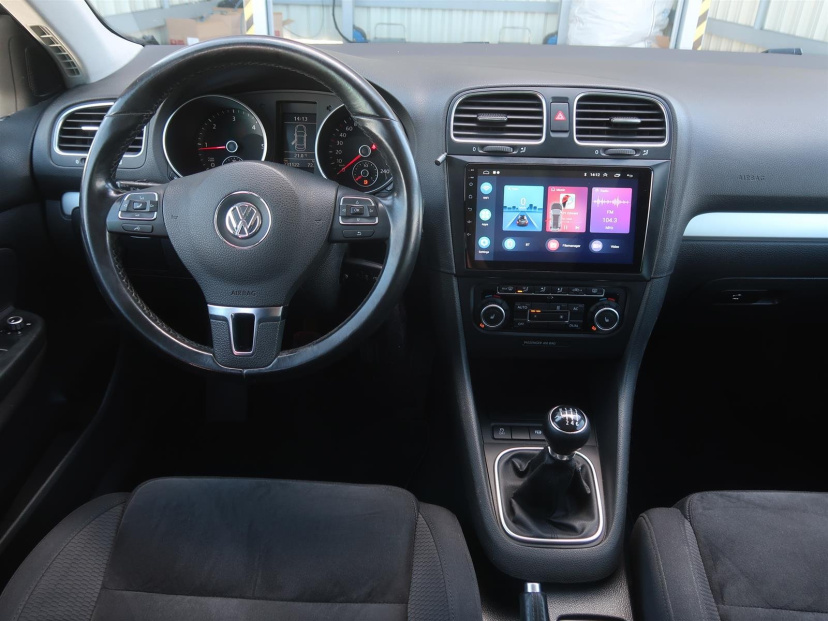 Volkswagen Golf, 2010