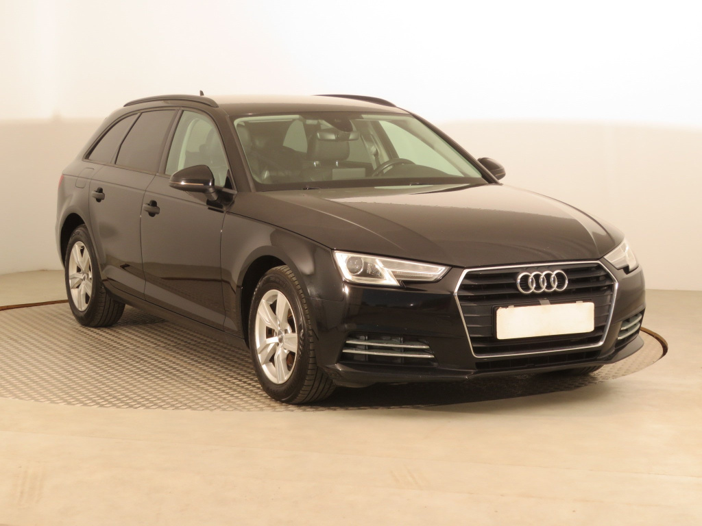 Audi A4, 2016
