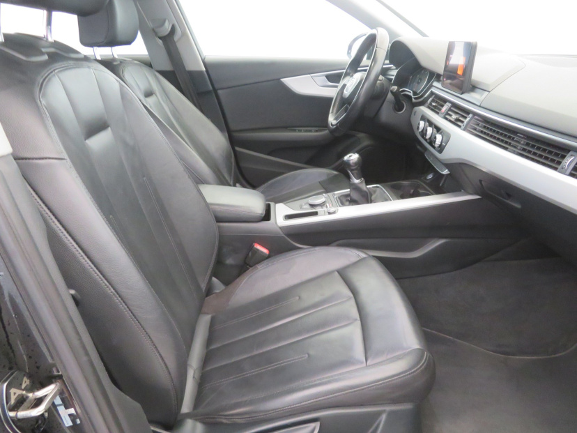 Audi A4, 2016