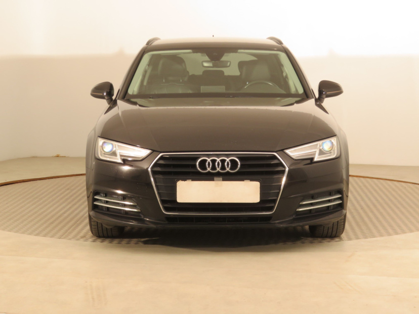 Audi A4, 2016