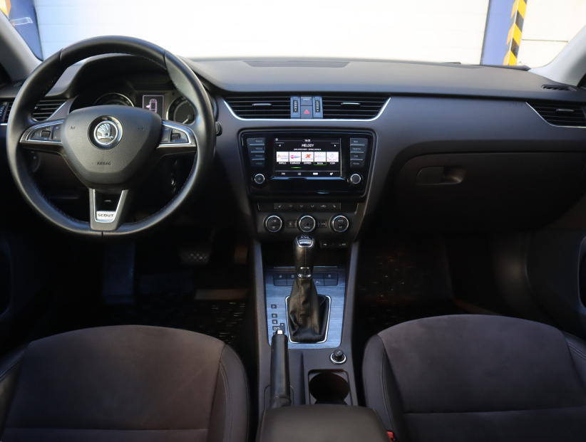 Škoda Octavia Scout, 2015
