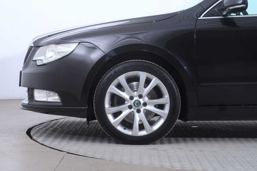 Škoda Superb, 2010