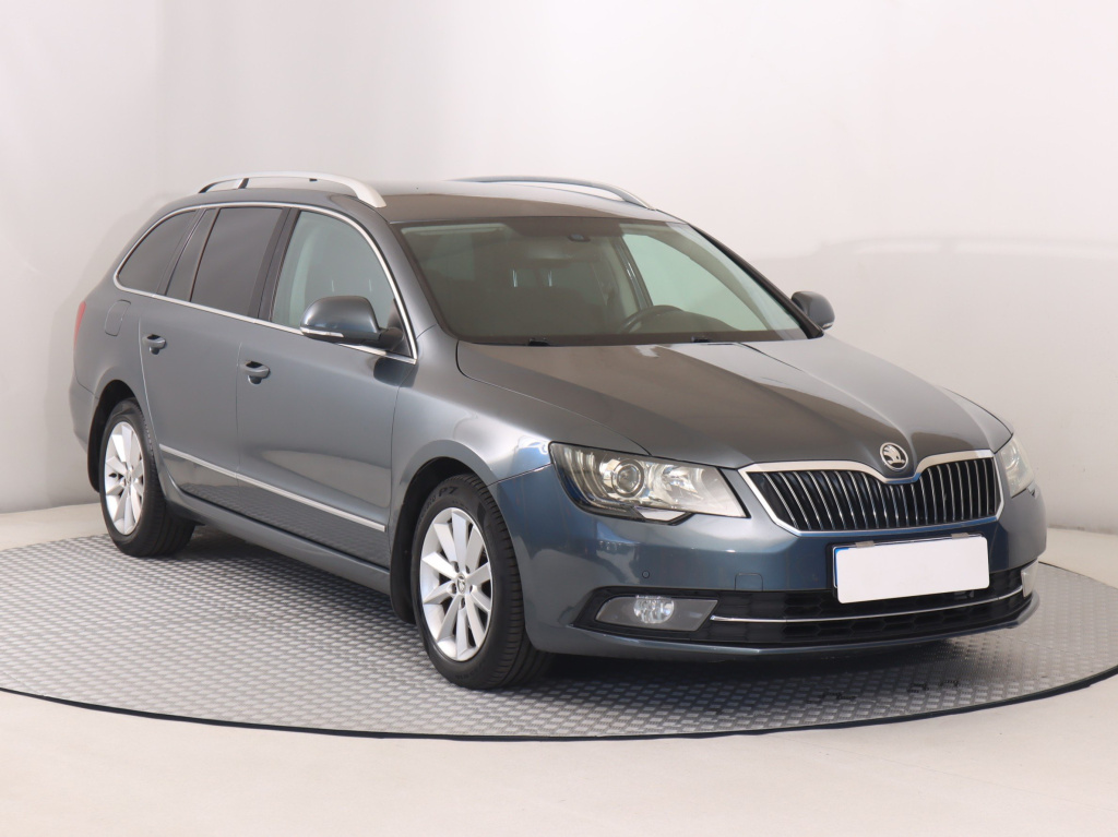 Škoda Superb, 2015