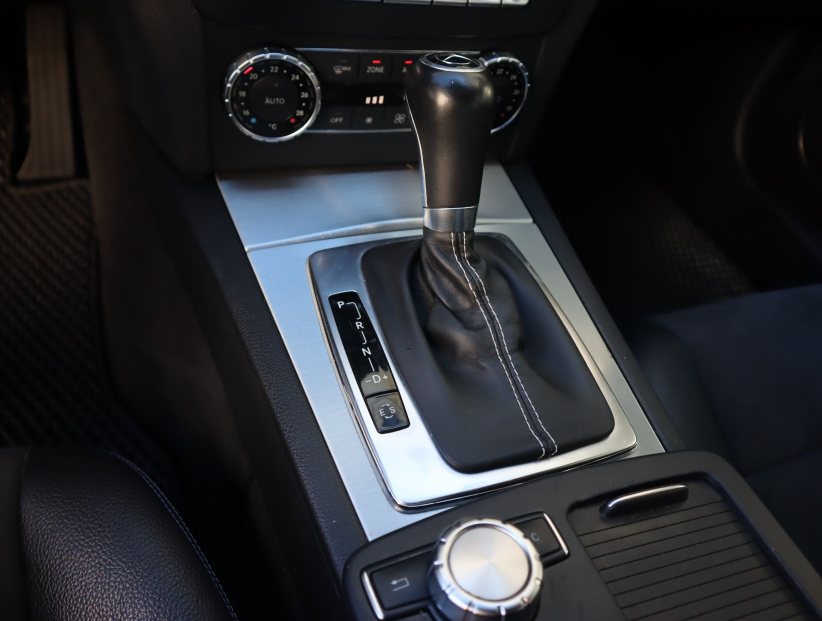 Mercedes-Benz C, 2013