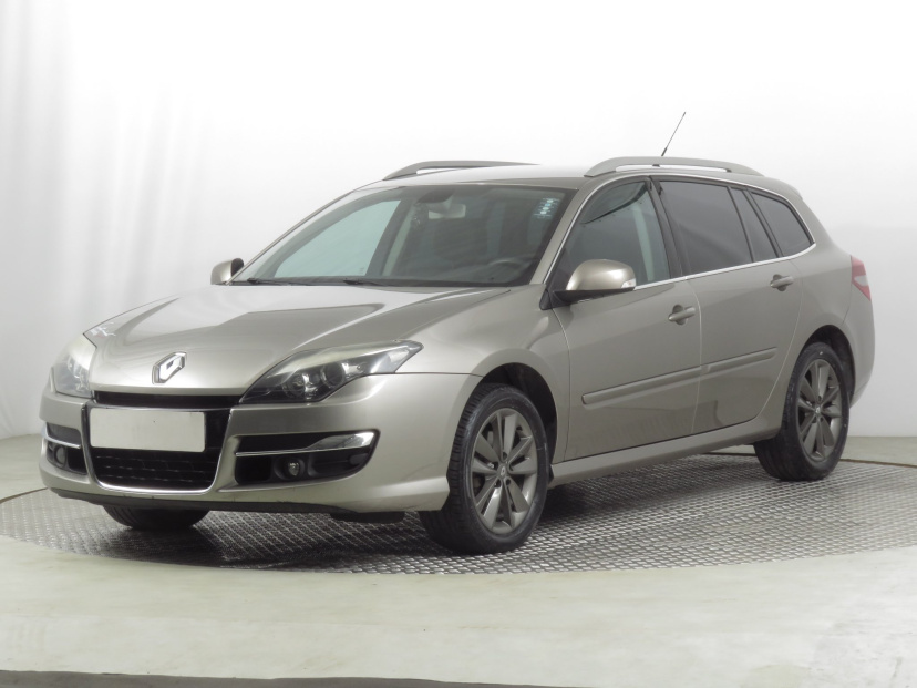 Renault Laguna, 2011