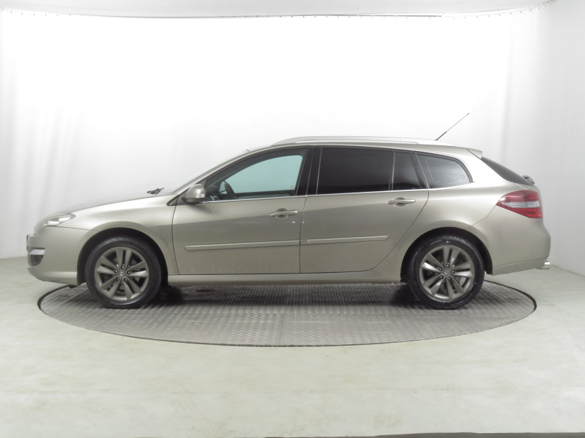 Renault Laguna, 2011