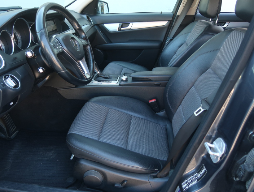 Mercedes-Benz C, 2012