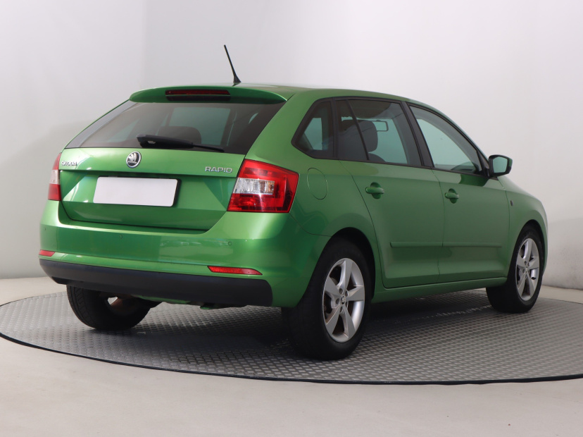 Škoda Rapid Spaceback, 2014