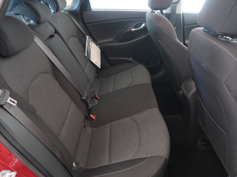 Hyundai i30, 2022