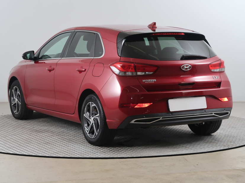 Hyundai i30, 2022
