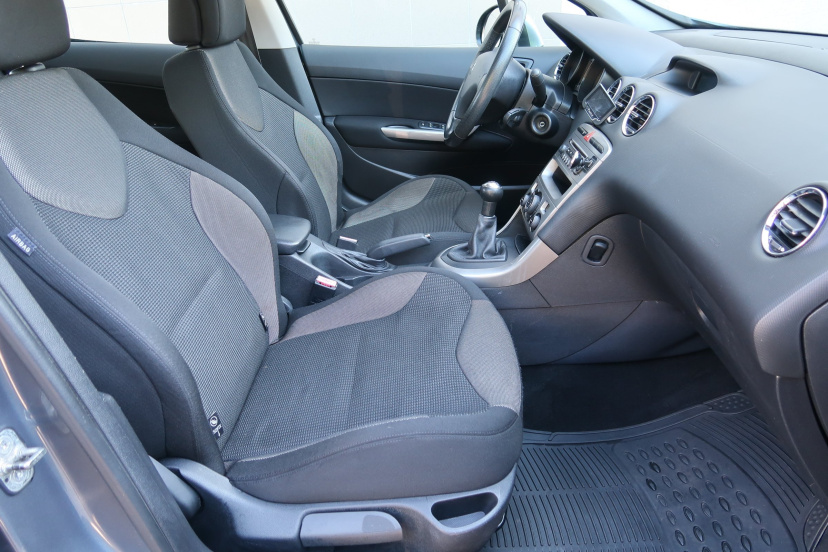 Peugeot 308, 2008