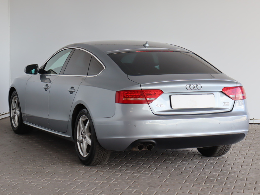 Audi A5, 2011
