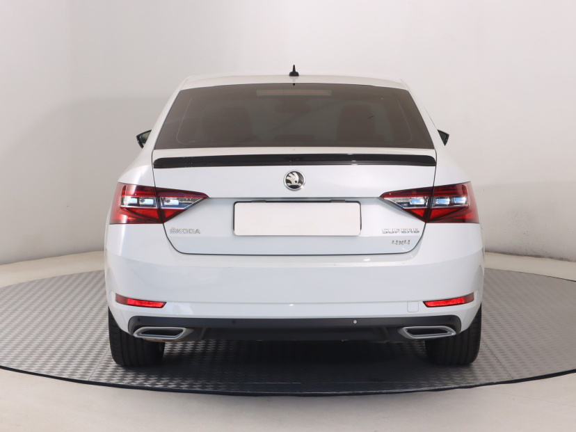 Škoda Superb, 2016