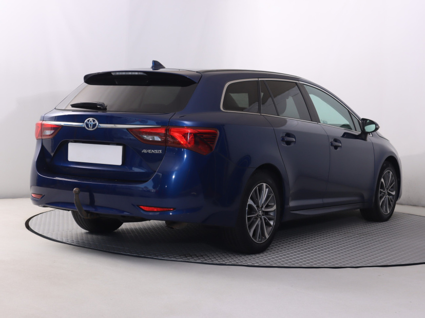 Toyota Avensis, 2016