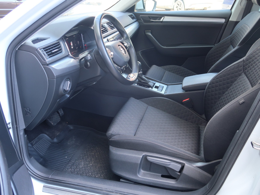 Škoda Superb, 2023