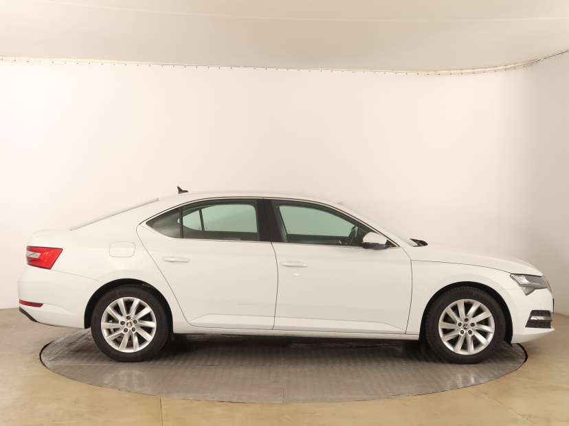 Škoda Superb, 2023