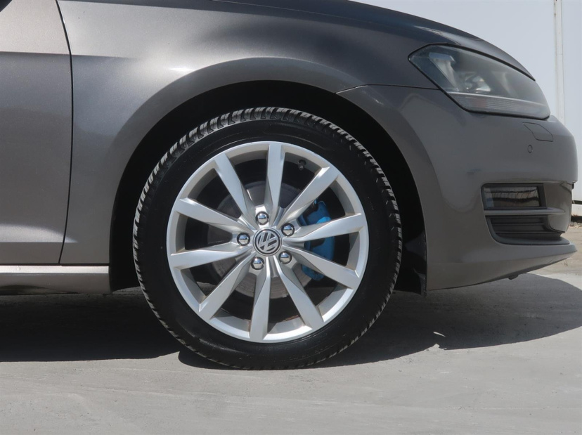 Volkswagen Golf, 2013