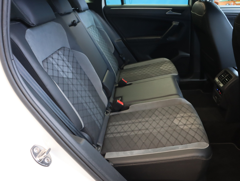 Volkswagen Tiguan, 2020
