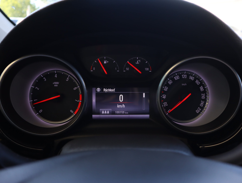 Opel Astra, 2015