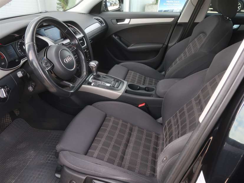 Audi A4, 2015