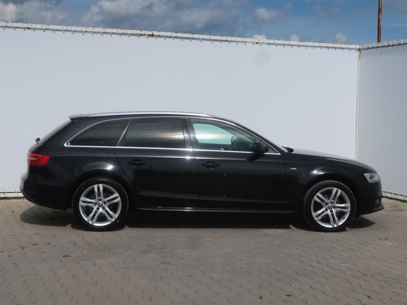 Audi A4, 2015