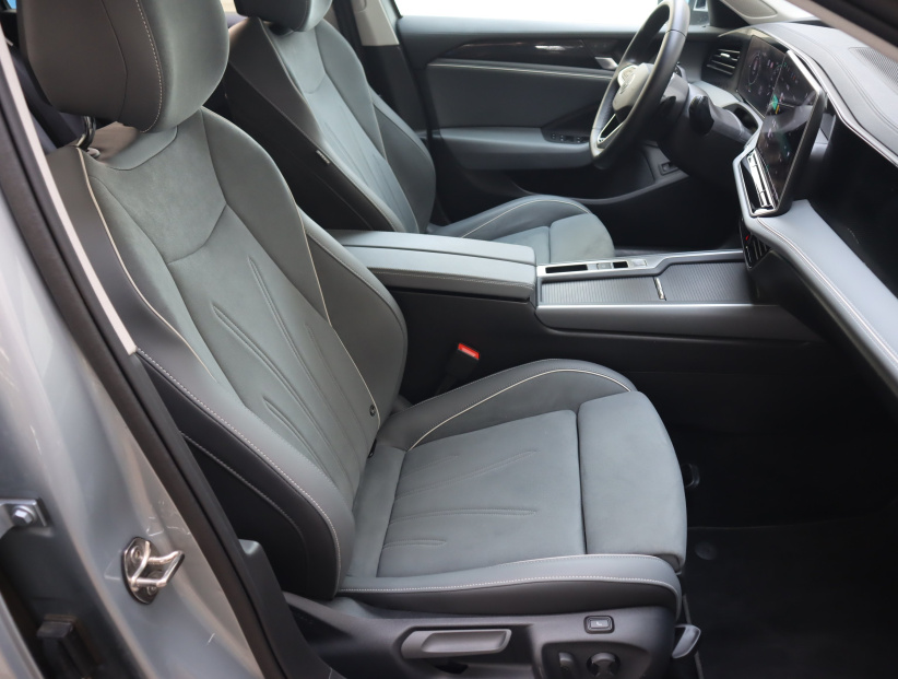 Volkswagen Passat, 2024
