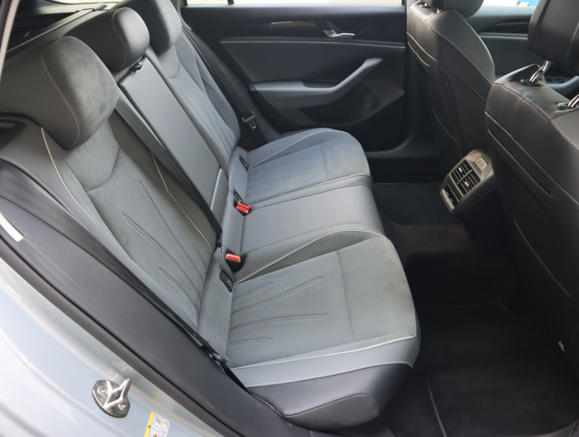Volkswagen Passat, 2024